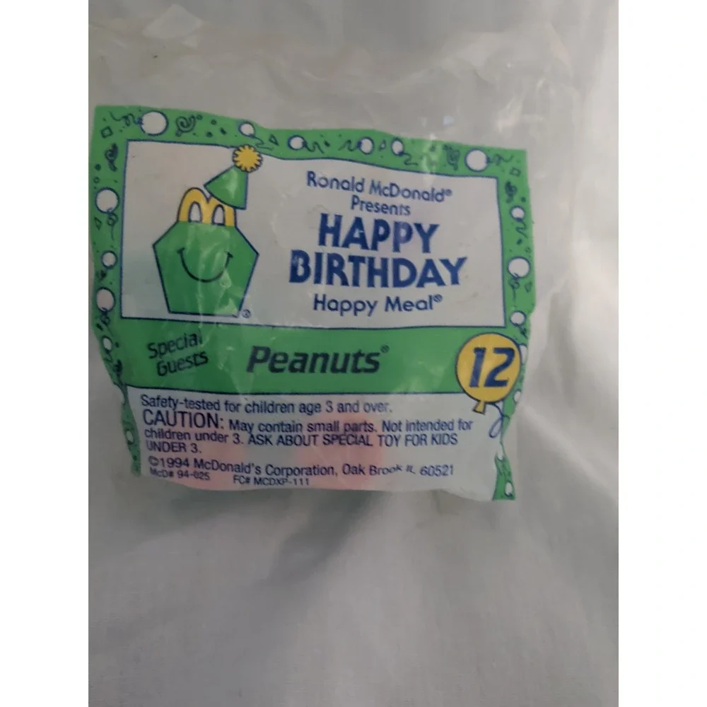 1994 Peanuts SNOOPY Car #12 Happy Birthday McDonald's Happy Meal Toy